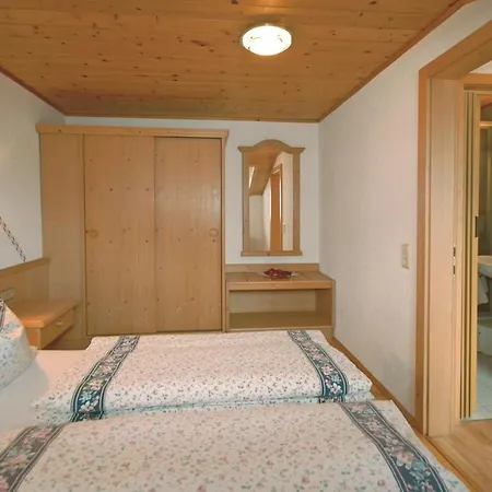 Fruehstuecks- & Apartmenthaus Maislau 3*
